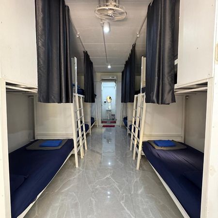 קו פי פי Magic Hostel מראה חיצוני תמונה