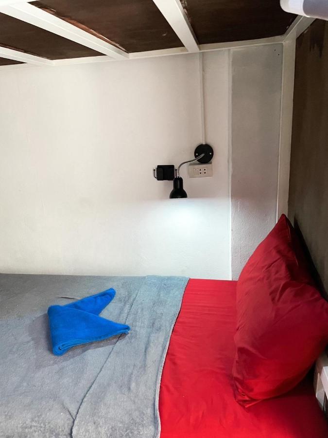 קו פי פי Magic Hostel מראה חיצוני תמונה