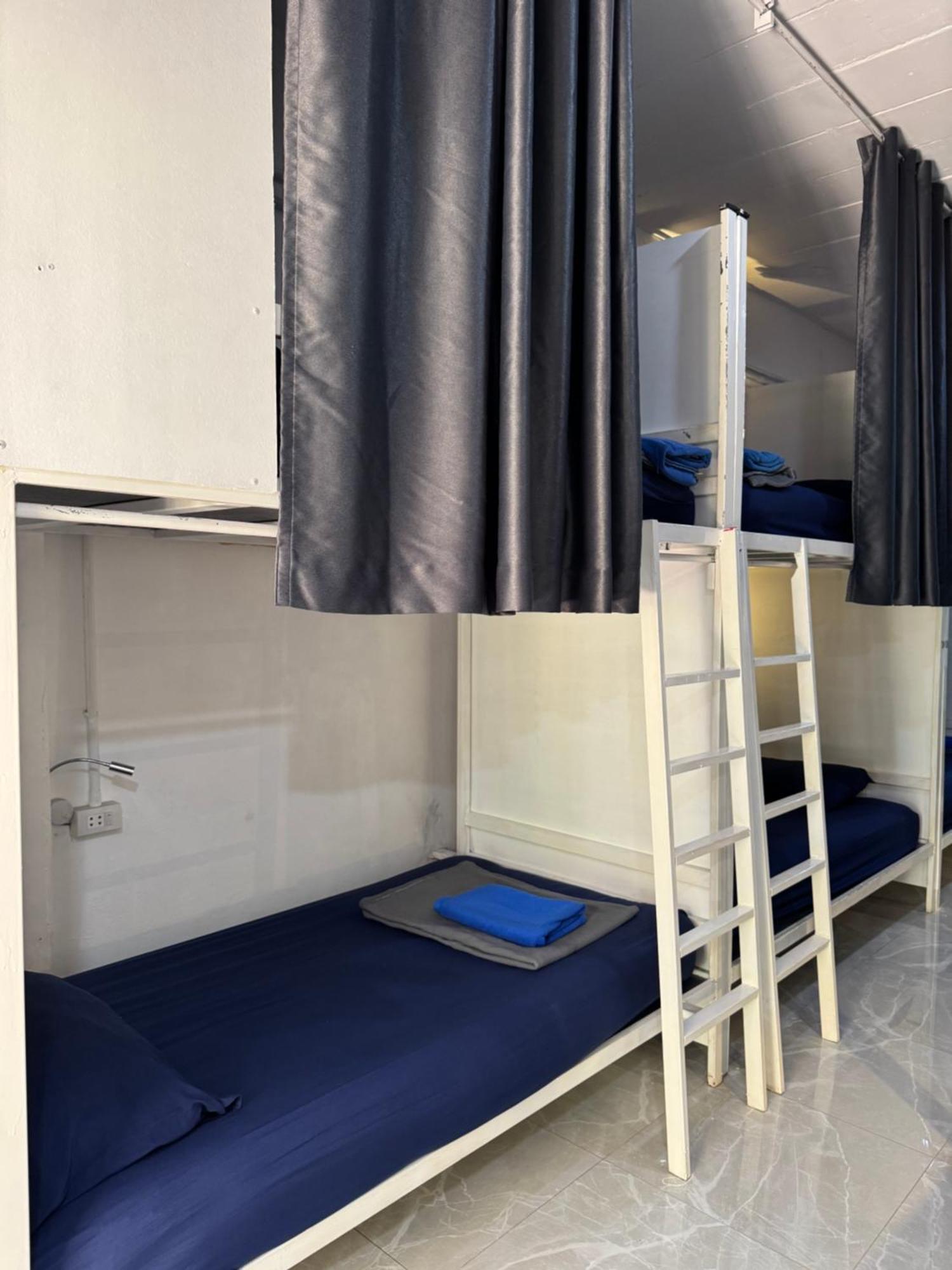 קו פי פי Magic Hostel מראה חיצוני תמונה